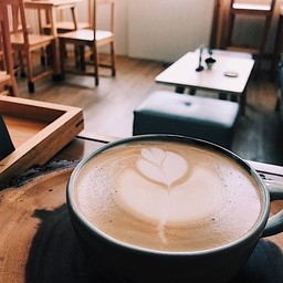 คาปูชิโน่ ร้อน เลือกเมล็ดได้ค่ะ