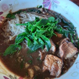 ก๋วยเตี๋ยวผักหวาน บ้านไร่พิมพ์รัก