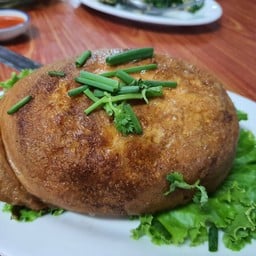 เจ๊แดงเจ้าตำรับไข่ฟก