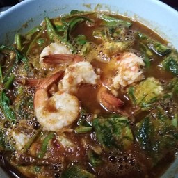 แกงส้มชะอมกุ้ง