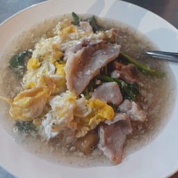 ราดหน้าเส้นใหญ่ไข่ ธรรมดา