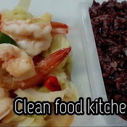 ข้าวไรซ์เบอรี่+ผัดกะหล่ำปลีกุ้งพริกสด