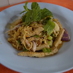 ลาบมาม่า+หมูย่าง