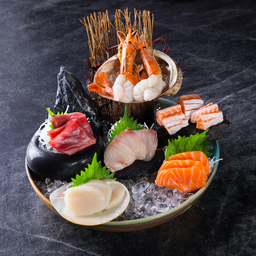 Moku Sashimi Set