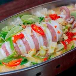 ปลาหมึกไข่นึ่งมะนาว