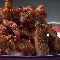 หมูคลุกฝุ่นย่าง