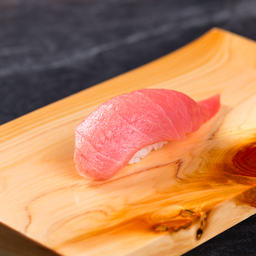 Honmaguro Chutoro (Sushi)