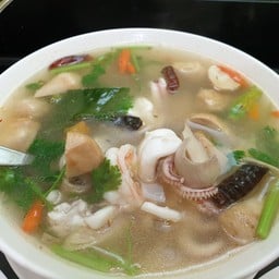 ต้มยำทะเลน้ำใส