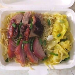บะหมี่เกี๊ยวเป็ด+หมูแดง