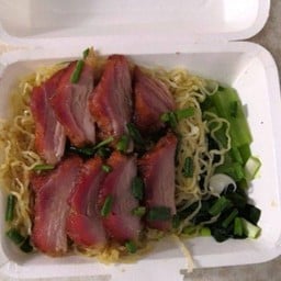 บะหมี่หมูแดง