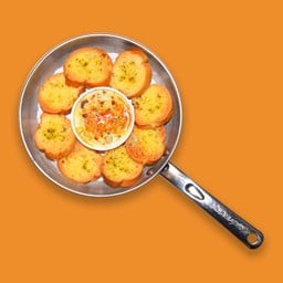 ขนมปังอบ เสิร์ฟพร้อมซอสหอยลายฝรั่งเศส