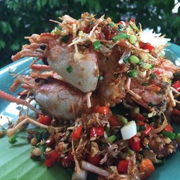 กุ้งทอดพริกเหลือ