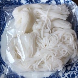 ขนมจีนเปล่า