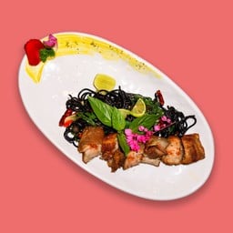 สปาเก็ตตี้ หมูกรอบ