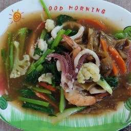 ราดหน้าทะเล