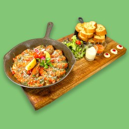 กุ้งลายเสืออบเนย ซอสไวน์กุหลาบ