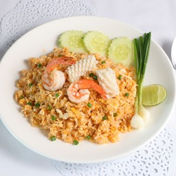 ข้าวผัดทะเล