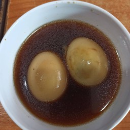 ข้าวขาหมูป้าแดง