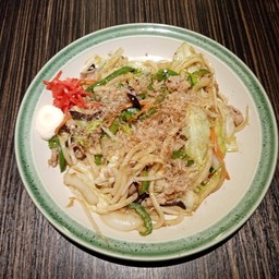 เส้นอุด้งผัดใส่หมู