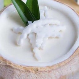 พุดดิ้งมะพร้าวอ่อนนมสด