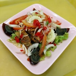 ยำปลาสลิด+ไข่เยี่ยวม้า