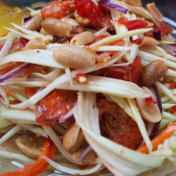 ยำมะม่วงกุ้งแห้ง