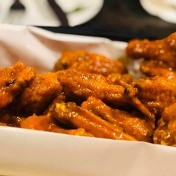 Chicken wings 12 pieces ปีกไก่ทอดคลุกซอล 12 ชิ้น