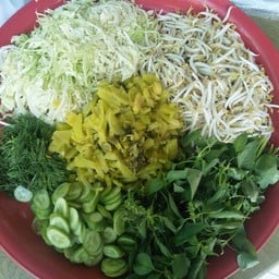 ขนมจีนน้ำยาโบราณบ้านน้องดาว