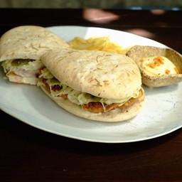 แซนวิชไก่ทอด