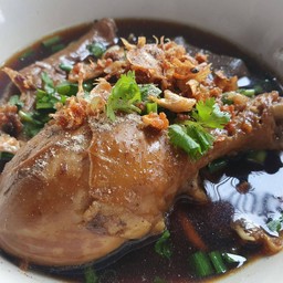 ก๋วยเตี๋ยวไก่ตุ๋น