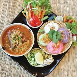 ขนมจีนน้ำเงี้ยว