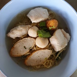 ก๋วยเตียวปลา (เลือกเส้น)