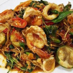 ผัดฉ่ากับข้าว