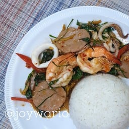 ข้าวราดผัดฉ่าทะเล