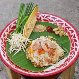 ล้ำสมัย ผัดไทยประตูหลัง
