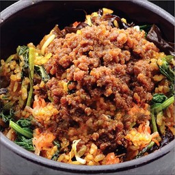 ข้าวผักยำเกาหลี อร๊อยอร่อย