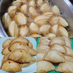 กะหรี่ปั๊บ ครูปราณี นนทบุรี