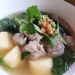 แกงจืดเต้าหู้ไข่