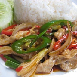 ผัดพริกหยวก