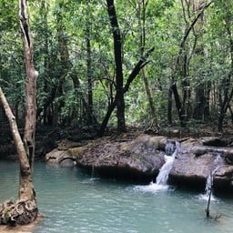 น้ำตกร้อยชั้นพันวัง