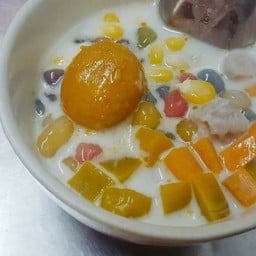 บัวลอยไข่เค็ม