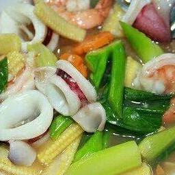 ราดหน้าทะเล