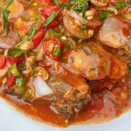 ยำปลากระป๋อง