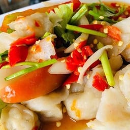 ยำเกี๊ยวปลา