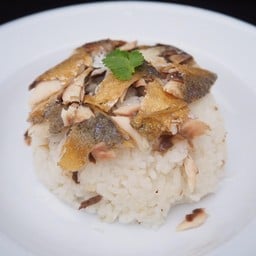 ข้าวคลุกปลาทู