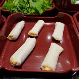 ปลาม้วนใส้ไข่เค็ม
