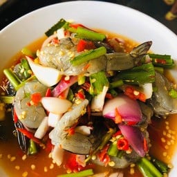 ยำกุ้งสด