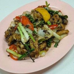 เนื้อปลากะพงผัดพริกไทดำ