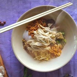 ก๋วยเตี๋ยวไก่ฉีก