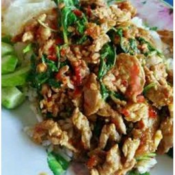 ข้าว กะเพราถาด หมูชิ้น